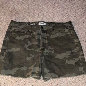 Sonoma Camo Women's Cargo Shorts